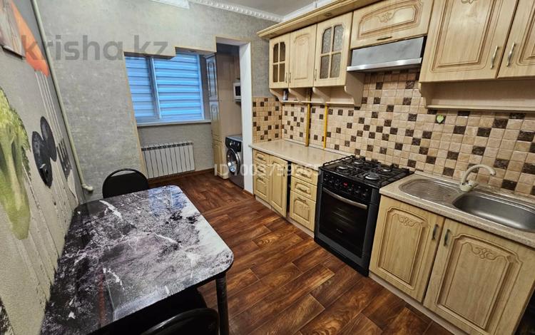 2-бөлмелі пәтер · 52 м² · 3/5 қабат, 17-шағынаудан 8, бағасы: 180 000 ₸ в Шымкенте, Аль-Фарабийский р-н — фото 3