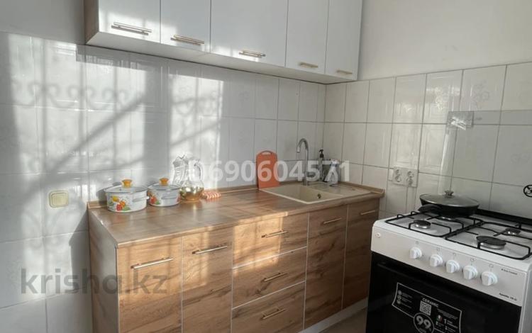 3-комнатная квартира, 60 м², 1/3 этаж, Джангильдина 10 — Желтоксана