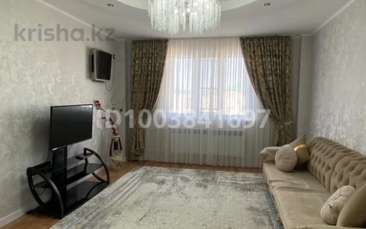 3-комнатная квартира · 90 м² · 4/4 этаж, мкр Нурсая 10 — Рядом светофор госсадик за 32 млн ₸ в Атырау — фото 2