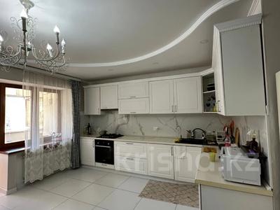 4-комнатная квартира · 170 м² · 2/5 этаж, мкр 6, Абилкайыр-хана за 69 млн ₸ в Актобе