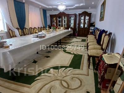 Отдельный дом · 6 комнат · 240 м² · 7.3 сот., Рауан 124 за 20 млн 〒 в Актау