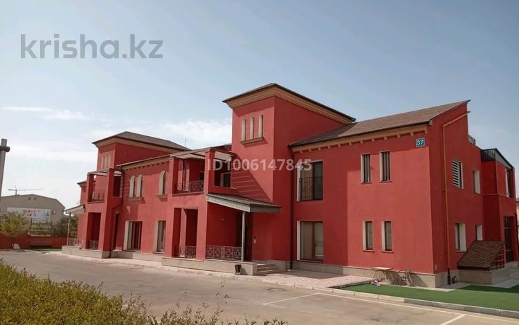 2-комнатная квартира · 75 м² · 2/2 этаж, мкр "Самал 2" 37 — 15 за 350 000 ₸ в Актау, мкр "Самал 2" — фото 2
