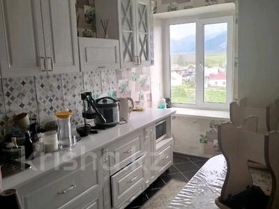 Продажа квартир в Восточно-Казахстанской обл.: 3-комнатная квартира · 70 м² · 5/5 этаж, Маяковского 20 за 11 млн 〒 3-комнатная квартира · 70 м² · 5/5 этаж, Маяковского 20 за 11 млн 〒 в Риддере