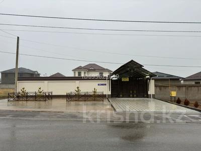 Отдельный дом · 10 комнат · 300 м² · 10 сот., мкр Туран улица Омбы за 150 млн 〒 в Шымкенте, Каратауский р-н