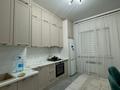 2-бөлмелі пәтер · 80 м² · 5/5 қабат, 34-й мкр — Возле дом Достык, Мангистау арена, остановка школа ниш, рядом садик и школа, бағасы: 26 млн ₸ в Актау