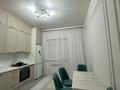 2-бөлмелі пәтер · 80 м² · 5/5 қабат, 34-й мкр — Возле дом Достык, Мангистау арена, остановка школа ниш, рядом садик и школа, бағасы: 26 млн ₸ в Актау — фото 2
