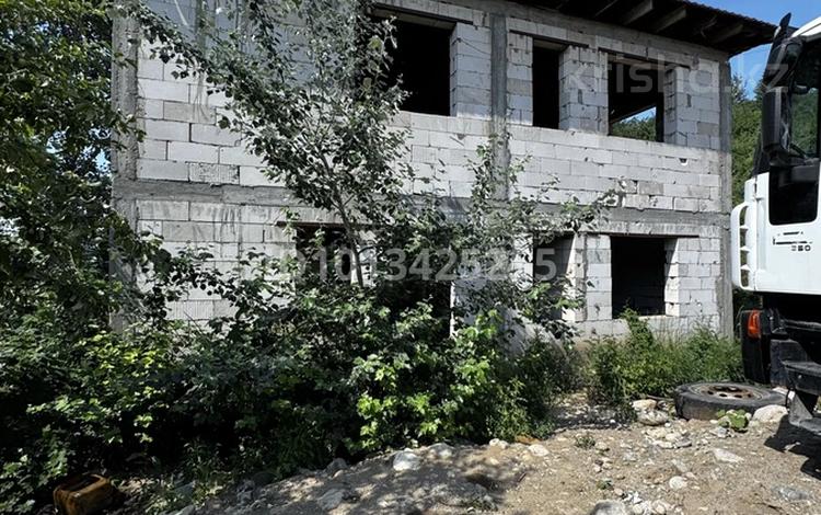Жеке үй · 6 бөлме · 200 м² · 10 жүзд., Қарағайлы ш/а. 45 — Тажиева, бағасы: 93 млн ₸ в Алматы, Наурызбайский р-н — фото 2