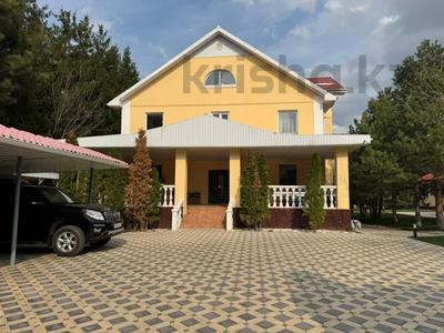Аренда домов или дач в Алматы: Отдельный дом · 8 комнат · 700 м² · помесячно, мкр Хан Тенгри, Ул.Хан Тенгри 72 за 4 млн 〒 Отдельный дом · 8 комнат · 700 м² · помесячно, мкр Хан Тенгри, Ул.Хан Тенгри 72 за 4 млн 〒 в Алматы, Бостандыкский р-н