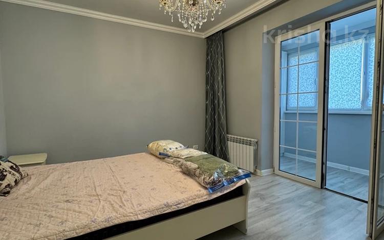 2-бөлмелі пәтер · 65 м² · 10/12 қабат, Көктем-2 ш/а. 11а, бағасы: 400 000 ₸ в Алматы, Бостандыкский р-н — фото 2
