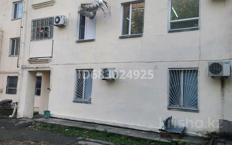 Свободное назначение, офисы, салоны красоты, образование, кабинеты и рабочие места, студии · 60 м² за 258 000 〒 в Костанае — фото 52