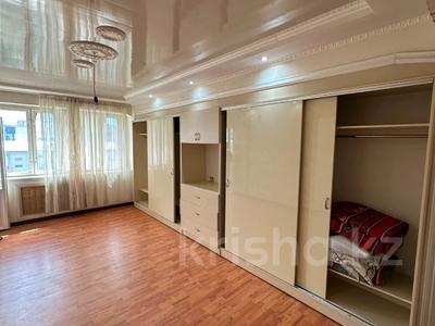 2-бөлмелі пәтер · 65 м² · 8/9 қабат, молдагуловой, бағасы: 45.8 млн ₸ в Алматы, Алмалинский р-н