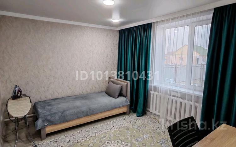Отдельный дом · 4 комнаты · 130 м² · 10 сот., 5 переулок Юнлсти — Район комсомольской мечети за 40 млн ₸ в Семее — фото 2