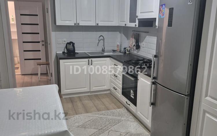 1-комнатная квартира · 47 м² · 5/5 этаж, мкр. Алтын орда 5к — Сзади Изюма за 10 000 ₸ в Актобе — фото 2
