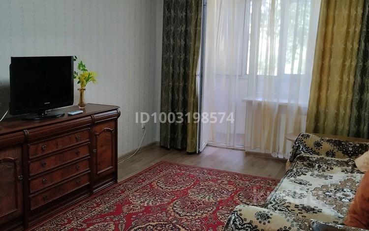 3-бөлмелі пәтер · 56 м² · 2/5 қабат, мкр Центральный, Махамбета 123 — Пересечение ул Махамбета и Алипова, Филармония, бағасы: 180 000 ₸ в Атырау — фото 8