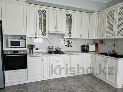 Отдельный дом · 7 комнат · 400 м² · 5 сот., мкр Нур Алатау за 260 млн 〒 в Алматы, Бостандыкский р-н