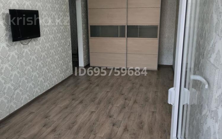 1-комнатная квартира, 35 м², 4/5 этаж, мкр Жулдыз-2