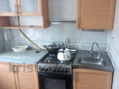 2-бөлмелі пәтер · 50 м² · 2/5 қабат, Привокзальный 17, бағасы: 15 млн ₸ в Атырау, мкр Привокзальный-5