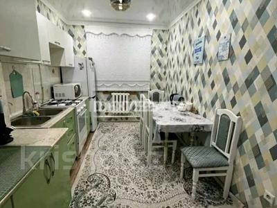 Продажа квартир в Жамбылской обл.: 2-комнатная квартира · 70 м² · 5/5 этаж, Мкр. Байтерек 10 за 16 млн 〒 2-комнатная квартира · 70 м² · 5/5 этаж, Мкр. Байтерек 10 за 16 млн 〒 в Таразе