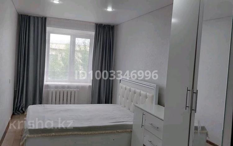 2-комнатная квартира · 45 м² · 5/5 этаж, Мкр. №4 9 — 4 школы за 7.9 млн 〒 в Лисаковске — фото 2