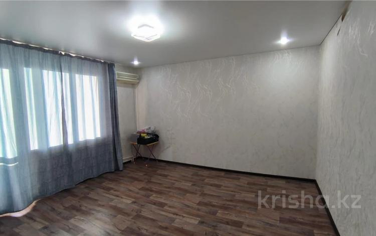 2-комнатная квартира · 50.8 м² · 9/9 этаж, мкр Юго-Восток, Мкр Орбита за 18.5 млн ₸ в Караганде, Казыбек би р-н — фото 2