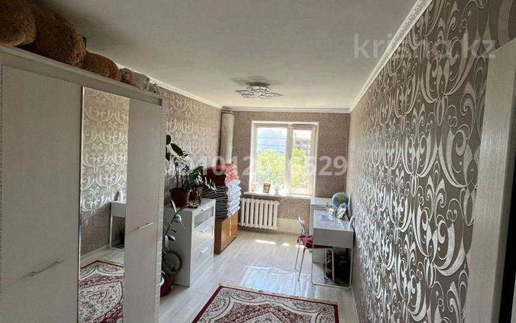 2-комнатная квартира · 44 м² · 5/5 этаж, ул. Алькея Маргулана 1/1 за 14 млн ₸ в Уральске, мкр Школьник — фото 2