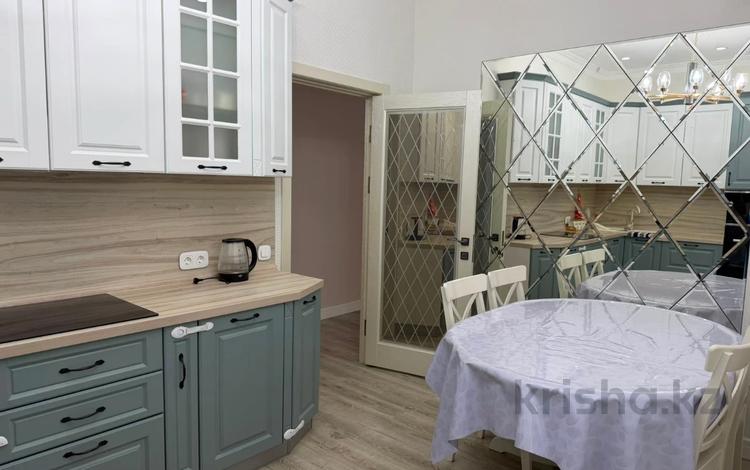 2-комнатная квартира · 74 м² · 10/16 этаж, Исатая Тайманова 48 за 500 000 ₸ в Атырау — фото 6