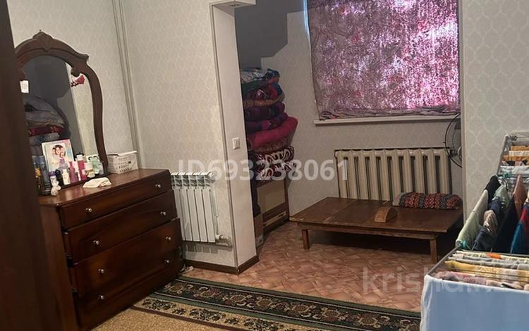 2-бөлмелі пәтер, 54 м², 3/5 қабат, 18-й микрорайон, 18-й микрорайон 78, бағасы: 22.5 млн 〒 в Шымкенте, Енбекшинский р-н — фото 2