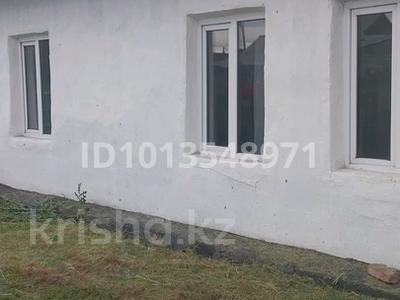 Отдельный дом · 3 комнаты · 70 м² · 10 сот., Медицинская 10а за 7.5 млн ₸ в Караганде, Алихана Бокейханова р-н