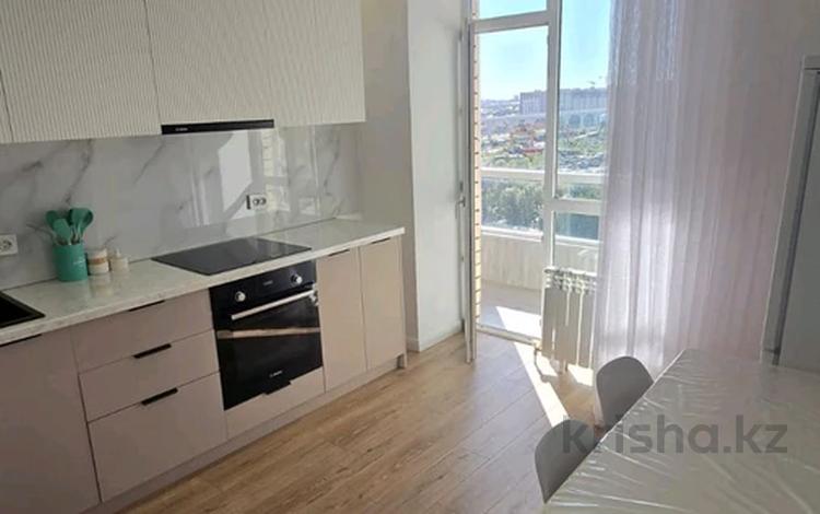 2-комнатная квартира · 70 м² · 8/9 этаж, Нажимеденов 44, 44а за 350 000 ₸ в Астане, Сарайшык р-н — фото 2