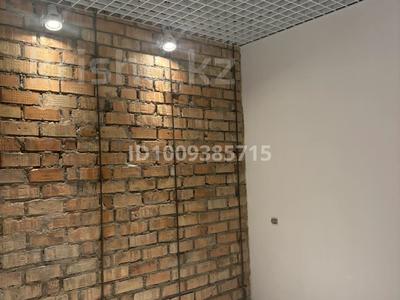 Свободное назначение, офисы, магазины и бутики, склады, салоны красоты, образование, кабинеты и рабочие места, студии · 16 м² за 130 000 〒 в Алматы, Бостандыкский р-н