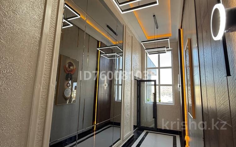 2-комнатная квартира · 54.9 м² · 8/10 этаж, 20а мкр 3 — Триумфальная Арка за 20 млн ₸ в Актау — фото 16