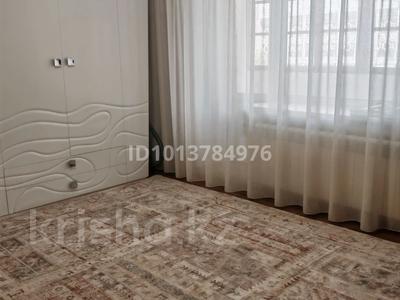 1-бөлмелі пәтер · 38 м² · 4/5 қабат, Кайым Мухамедханова 33 45 — ЦУМ, бағасы: 30 млн ₸ в Семее