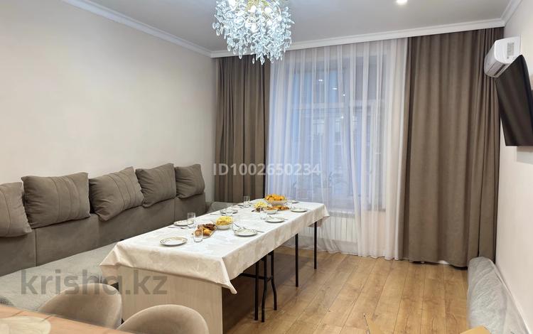 3-бөлмелі пәтер · 74.5 м² · 7/10 қабат, мкр Юго-Восток, Ашимова 15, бағасы: 46 млн ₸ в Караганде, Казыбек би р-н — фото 2