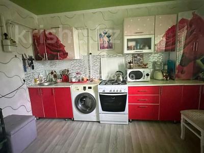 Продажа квартир в Западно-Казахстанской обл.: 2-комнатная квартира · 40 м² · 4/9 этаж, Абая за 11.5 млн 〒 2-комнатная квартира · 40 м² · 4/9 этаж, Абая за 11.5 млн 〒 в Уральске