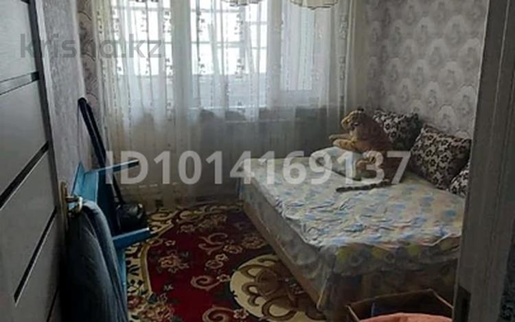 4-комнатная квартира · 80 м² · 1/4 этаж, 4микрайон 12 за 12 млн ₸ в Жанатасе — фото 2
