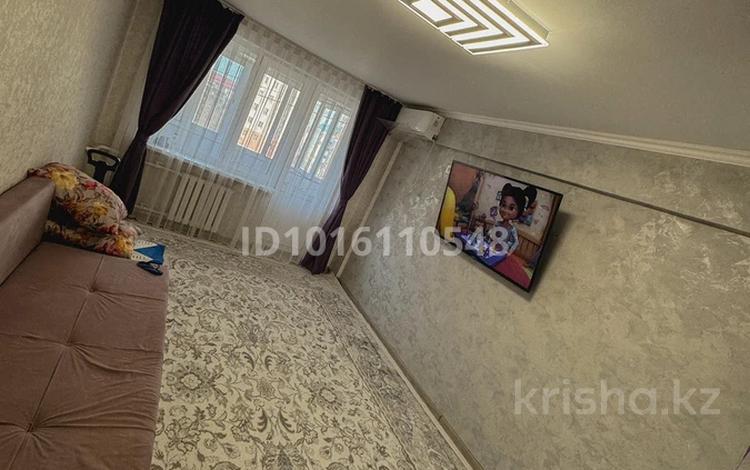 2-комнатная квартира · 45 м² · 5/5 этаж, авангард 3 40 за 13.5 млн ₸ в Атырау, мкр Авангард-3 — фото 2