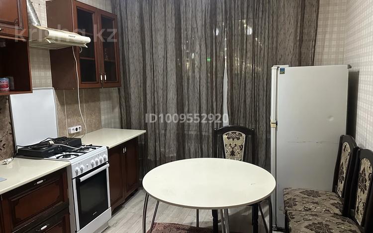 2-бөлмелі пәтер · 58 м² · 1/9 қабат, Голубые пруды ш/а. 5/2, бағасы: 200 000 ₸ в Караганде, Алихана Бокейханова р-н — фото 2