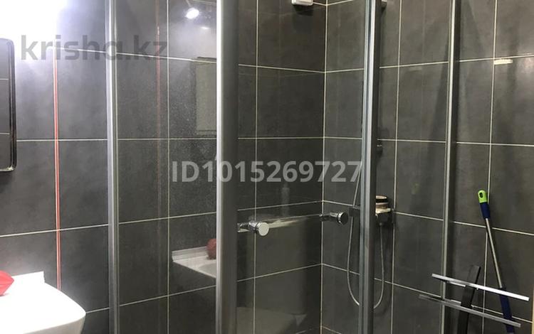 5-комнатная квартира · 210 м² · 1/3 этаж, Гагарина 120 — Дом находится за театром Абая за 160 млн ₸ в Семее, Красный Кордон — фото 2