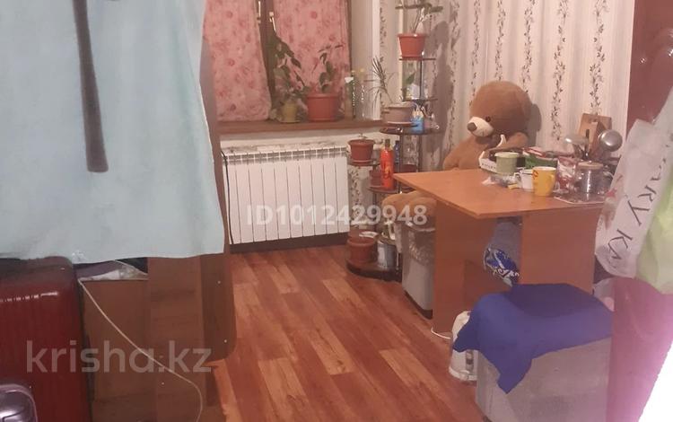 1-бөлмелі пәтер · 20 м² · 2/4 қабат, ул. Титова 20, бағасы: 8 млн ₸ в  — фото 2