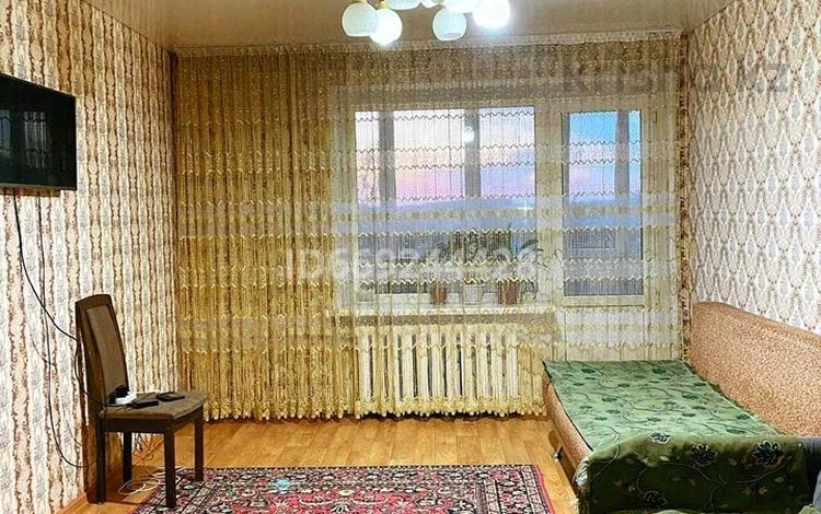 3-комнатная квартира, 72 м², 4/5 этаж посуточно, Интернациональная — Ломоносова за 15 000 〒 в Щучинске — фото 2