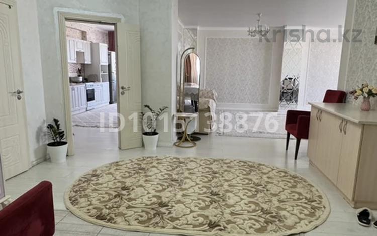 3-комнатная квартира · 140 м² · 10/10 этаж, мкр. Алтын орда, Алия Молдагулова 58 8 — Алия Молдагулова за 31 млн ₸ в Актобе — фото 2