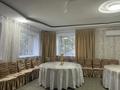 Жеке үй · 8 бөлме · 450 м², Күнгей ш/а., Жанабаева 4, бағасы: 120 000 ₸ в Караганде, Казыбек би р-н — фото 9