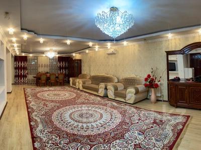 Отдельный дом · 5 комнат · 380 м², Желтоксан 22 за 350 000 〒 в Талдыкоргане