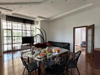 Отдельный дом · 6 комнат · 389 м² · 12 сот., мкр Болашак, Балуан Шолак 1 за 108 млн 〒 в Актобе