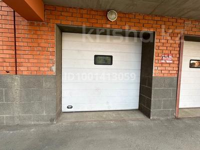 Гаражи и паркинги в Западно-Казахстанской обл.: Гараж · 22.3 м² · Назарбаева 233/3 — Красные дома, район памятника Маншук Маметовой за 6.8 млн 〒 Гараж · 22.3 м² · Назарбаева 233/3 — Красные дома, район памятника Маншук Маметовой за 6.8 млн 〒 в Уральске