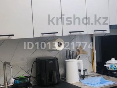 3-комнатная квартира · 63 м² · 2/5 этаж, Абая — Денвик за 450 000 ₸ в Уральске, мкр Школьник