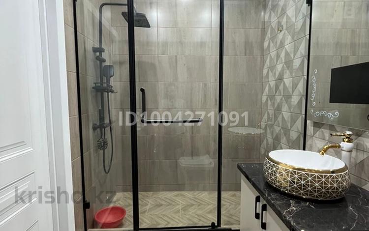 2-комнатная квартира · 49.9 м² · 1/13 этаж, 1/18 26 — Шаляпина Саина за 320 000 〒 в Алматы, Ауэзовский р-н — фото 2