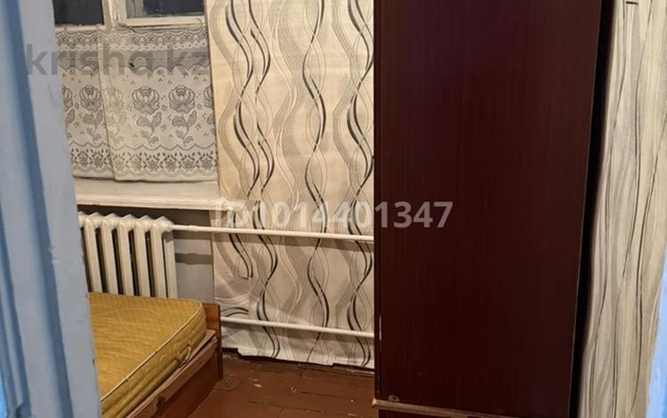 3-комнатная квартира · 50 м² · 4/4 этаж, 342 квартал 11 за 80 000 ₸ в Семее — фото 2