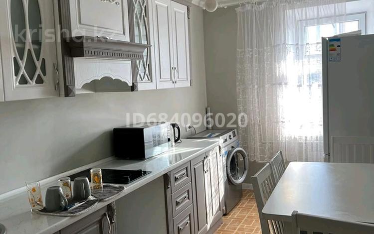 3-комнатная квартира · 80 м² · 15/16 этаж, Дулатова 145 — Шакарима . Центр за 20 000 ₸ в Семее — фото 55
