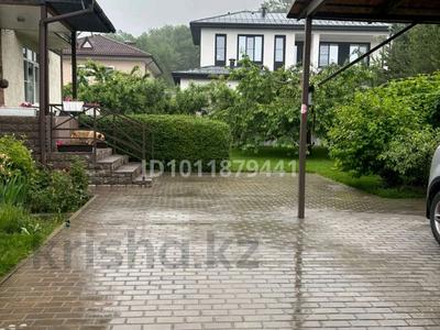 Отдельный дом · 5 комнат · 256 м² · 9 сот., мкр Нур Алатау — Салыкова/Центральная за 225 млн 〒 в Алматы, Бостандыкский р-н
